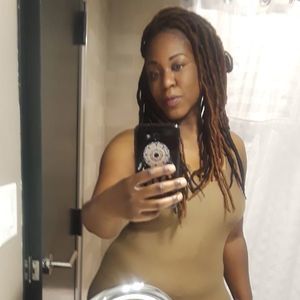 Meet your Posher, Naimah